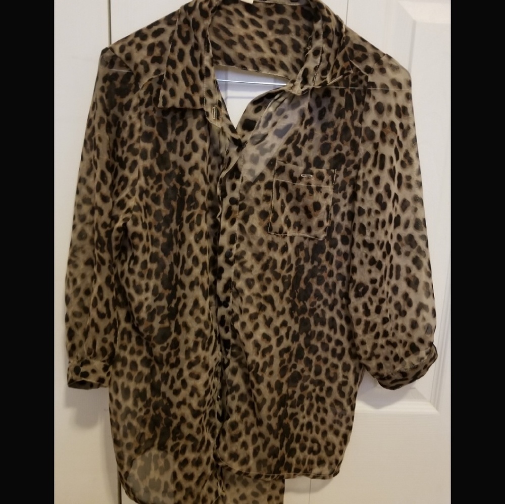 Cheetah Print Blouse with key hole back